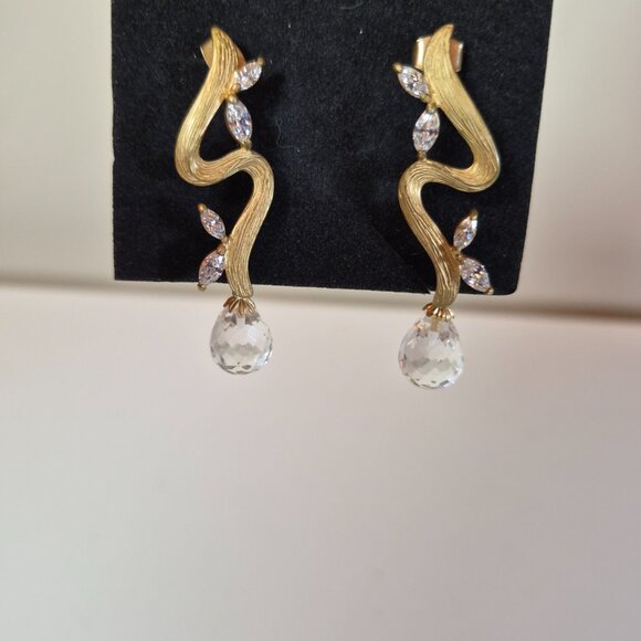 Gold Tone Necklace & Earrings Set with Cubic Zirconia & Clear Faceted Teardrop - Picture 9 of 11